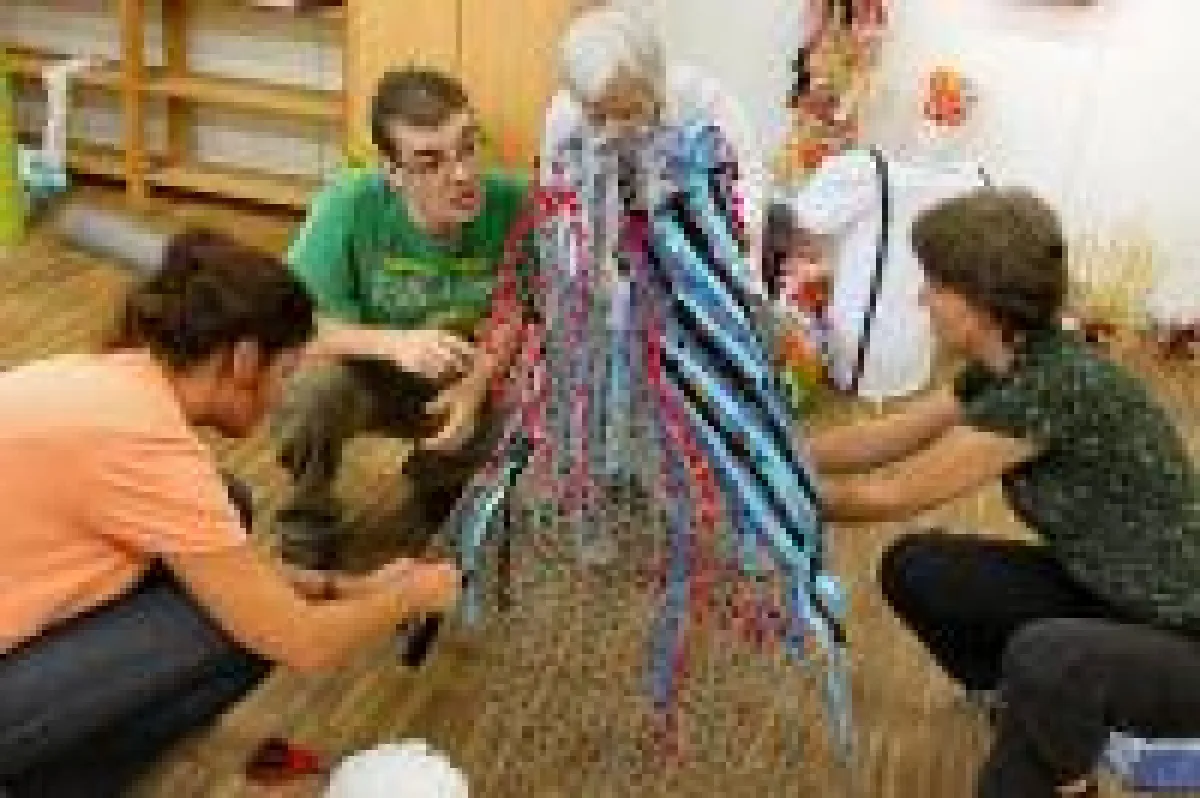 Menschen mit Behinderung gestalten mit den Projektbeteiligten die Königin der Nacht