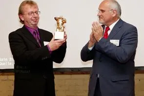 Voller Einsatz für den Klimaschutz. Viernheimer Bürgermeister erhält Umweltpreis der EnergieEffizienzAgentur Bild: Voller Einsatz für den Klimaschutz. Viernheimer Bürgermeister erhält Umweltpreis der EnergieEffizienzAgentur