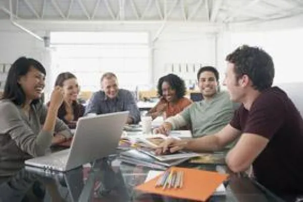 Kompetenzen für die moderne Medienlandschaft – WBS Hamburg Wandsbek qualifiziert Journalisten für Crossmedia Bild: Kompetenzen für die moderne Medienlandschaft – WBS Hamburg Wandsbek qualifiziert Journalisten für Crossmedia