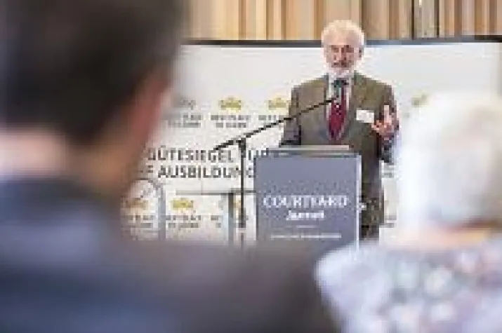 Bild: Mehr Meisterschaft, weniger Mickey-Mouse-Studiengänge