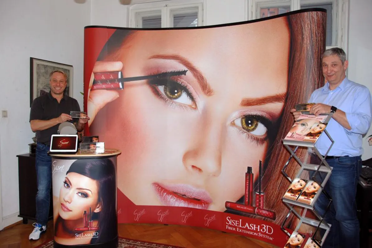 Promo-Stand beim Test in Privatwohnung