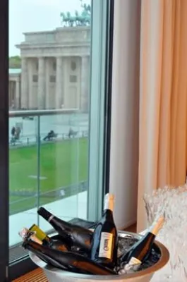 Bild: Cattier Champagner bei der Wahlparty in der Französischen Botschaft