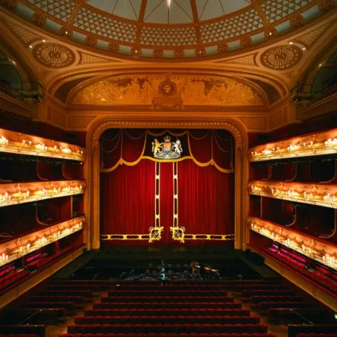 Bild: Ob London oder Las Vegas – Theatermaterialien aus Umkirch mit ProStore®