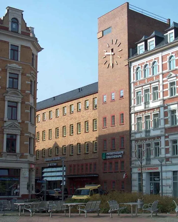 Bauhaus-Denkmal am Lindenauer Markt macht sich fit für die Zukunft - Energiekonzept von Rheingas auch in der 