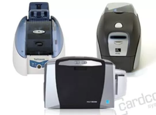 Bild: Individueller Plastikkartendruck - so einfach wie auf Papier