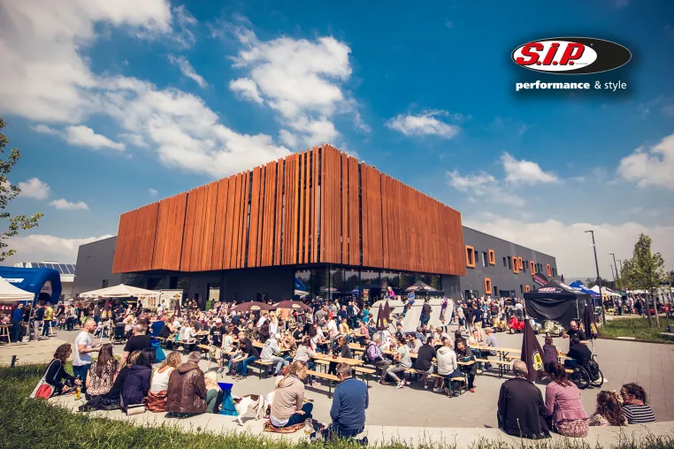 Bild: Vespa Saisonstart 2024: der SIP Scootershop Open Day 18. Mai 2024