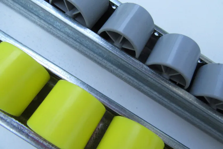 Bild: Individuelle Rollenleisten bis 4.500 mm: RB -INDUSTRIESERVICE fertigt Zuschnitte für passgenaue Fördertechnik