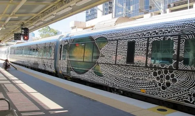 Bild: Queensland Rail lässt Züge von Aborigines künstlerisch gestalten