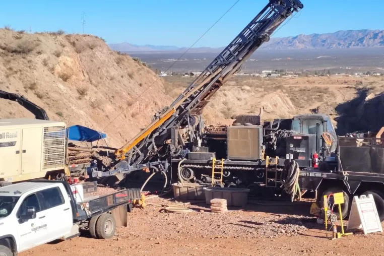 Bild: Aztec Minerals: Rekordbohrungen auf Gold- und Silberprojekt Tombstone legen Basis für 2026