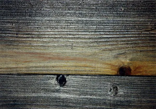 Bild: Was schadet dem Holz im Freien?