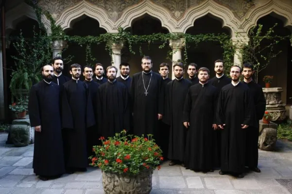 Stavropoleos-Chor aus Rumänien gibt sein München-Debüt mit Benefizkonzert – 28.11., gr. Allerheiligenkirche Bild: Stavropoleos-Chor aus Rumänien gibt sein München-Debüt mit Benefizkonzert – 28.11., gr. Allerheiligenkirche