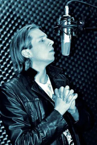 Bild: Hamburger Musiker Gano mit Video-Premiere von „Ma’ Sex and Ma’ Luv“