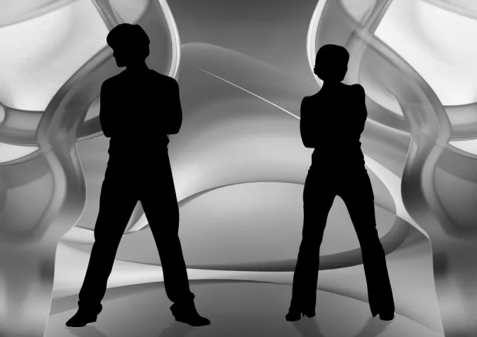 Bild: Firmenchef berichtet von Krieg im Unternehmen - Rechtsextremismus vs. Linksextremismus