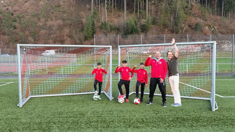 Bild: News | Neue Tornetze für den TuS Oppenau