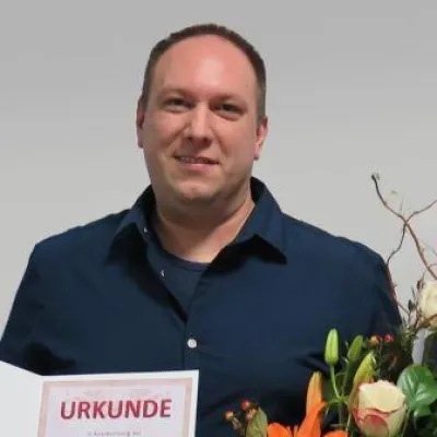 Bild: Mit Veränderungen wachsen - Ramon Zuelsdorf feiert 15 Jahre Betriebszugehörigkeit bei BALLY WULFF