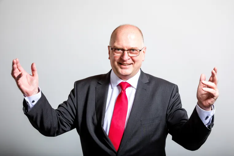 Ortsbürgermeister wird für seinen Vortrag mit dem Excellence Award ausgezeichnet Bild: Ortsbürgermeister wird für seinen Vortrag mit dem Excellence Award ausgezeichnet