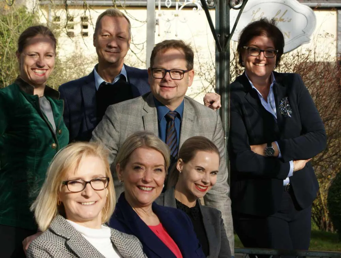 Das Präsidium der Knigge-Gesellschaft für Moderne Umgangsformen