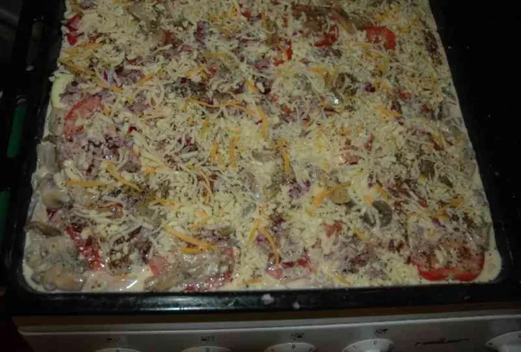 Bild: Pizza-Rezept: "Pizza Berlin" / "Berliner Pizza" / Pizza "Berliner Art" (von Dr. Harald Hildebrandt)