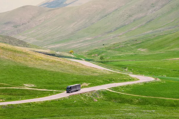 Bild: Transportkosten im Griff behalten: Tipps und Tricks für Ihre Lieferungen nach Armenien