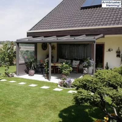 Bild: Die Armbruster + Henning GmbH präsentiert ihr neues Produkt „Terrassendach mit Beleuchtung in der Traufe“.