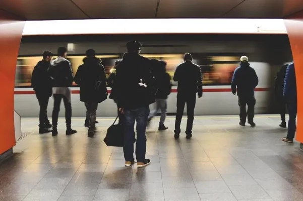 Bild: Plattformökonomie - Bitte einsteigen!