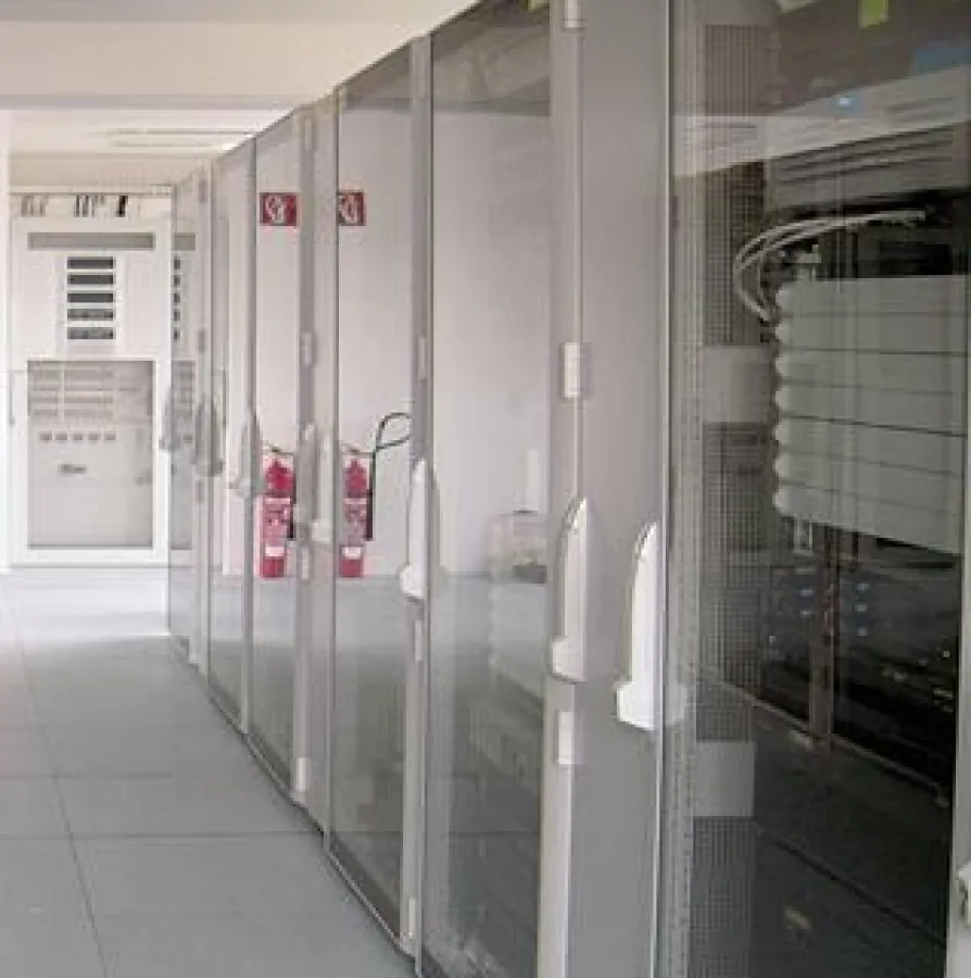 Moderne Glasfaseranbindungen und höchste Daten- und Ausfallsicherheit