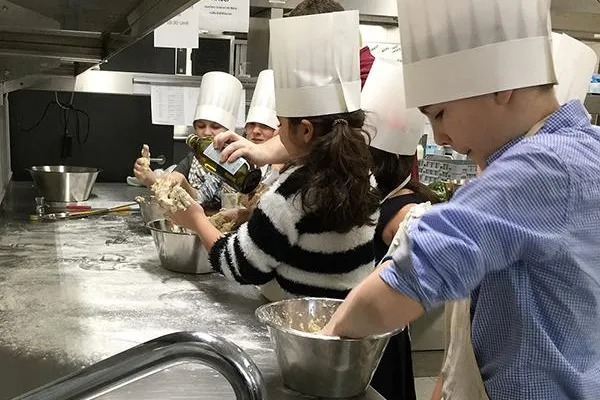 Bild: „Kinder Kochen gesund“ im Novotel und ibis München City Arnulfpark