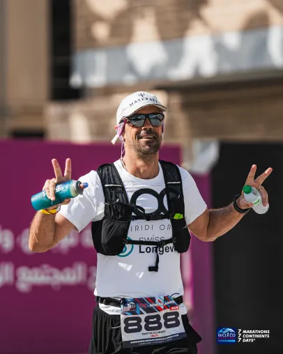7 Marathons in 7 Tagen auf 7 Kontinenten geschafft Bild: 7 Marathons in 7 Tagen auf 7 Kontinenten geschafft