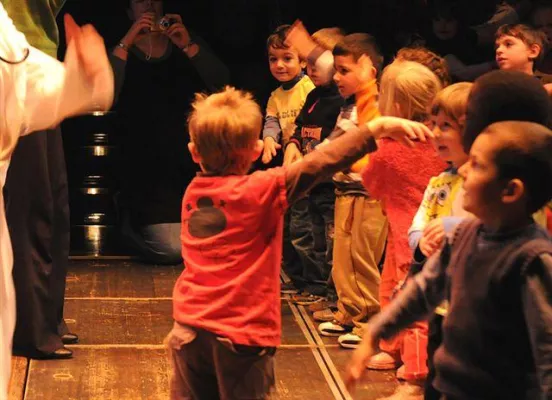 Bild: mini.musik beendet Konzertjahr 2011 mit "Wackelschwanz und Katzentanz" im Gasteig, München