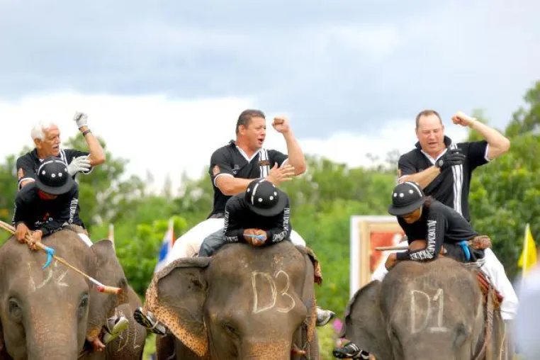 Bild: Spannung im Doppelpack