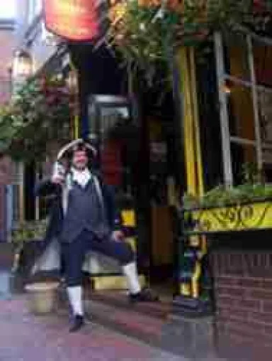 Der Freedom Trail begeht seinen 50. Jahrestag mit dem ersten britischen Militärlager in Boston seit 1776 Bild: Der Freedom Trail begeht seinen 50. Jahrestag mit dem ersten britischen Militärlager in Boston seit 1776