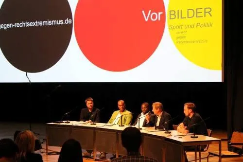 VorBILDER – Sport und Politik vereint gegen Rechtsextremismus in Bonn Bild: VorBILDER – Sport und Politik vereint gegen Rechtsextremismus in Bonn