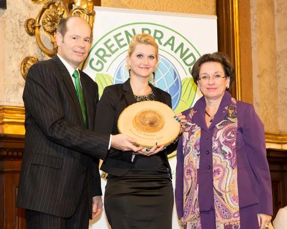 Sun Master Solarkollektoren erhalten Green Brands Austria Siegel Bild: Sun Master Solarkollektoren erhalten Green Brands Austria Siegel