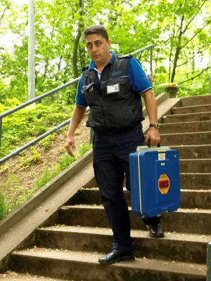 Bild: All Service Sicherheitsdienste GmbH:„Ein-Mann-Geld-Logistik“ auch in Baden-Württemberg im Einsatz