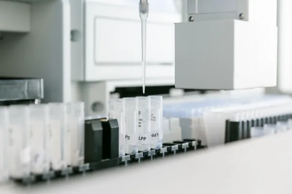 Bild: Eurofins bietet Möglichkeit zu Nachweis und Differenzierung von SARS-CoV-2-Mutationen innerhalb von Stunden