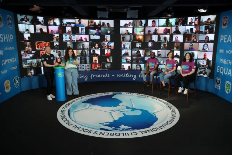 Football for Friendship 2021 organisiert Internationales Online-Camp der Freundschaft Bild: Football for Friendship 2021 organisiert Internationales Online-Camp der Freundschaft