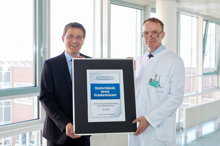 Bild: Universitätsklinikum Regensburg gehört zu den besten Krankenhäusern Deutschlands