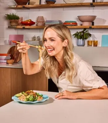 Plant Based im Paradies: Nova Maldives begrüßt Vegan-Influencerin Elly Smart vom 14. - 16. November 2025 Bild: Plant Based im Paradies: Nova Maldives begrüßt Vegan-Influencerin Elly Smart vom 14. - 16. November 2025
