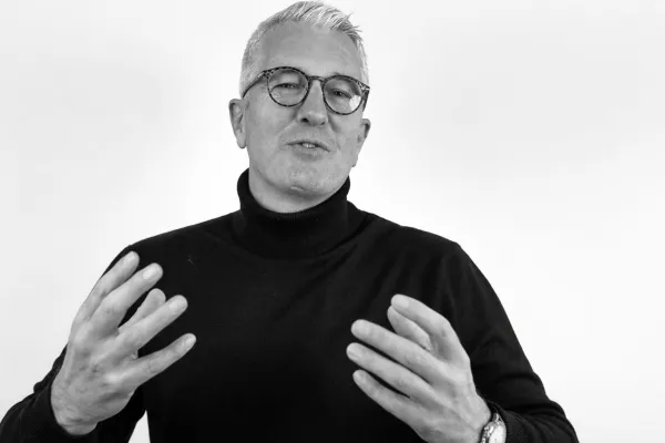 Bild: Besser schlafen: Fuenf evidenznahe Schritte aus Chronobiologie und Schlafhygiene (innere Uhr, Essen, Alkohol) 