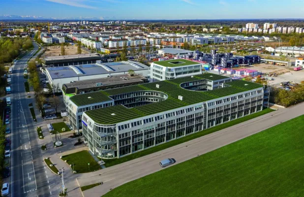 Bild: Energieeffizienz ist Trumpf: STRABAG AG mietet 800 Quadratmeter nachhaltig entwickelte Büroflächen im Hatrium