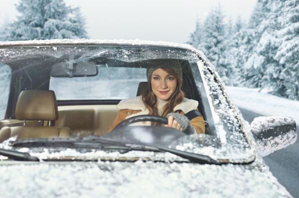 Mit dem Auto komfortabel durch den Winter: A.T.U gibt Tipps für das  richtige Heizen und Enteisen des Autos - openPR