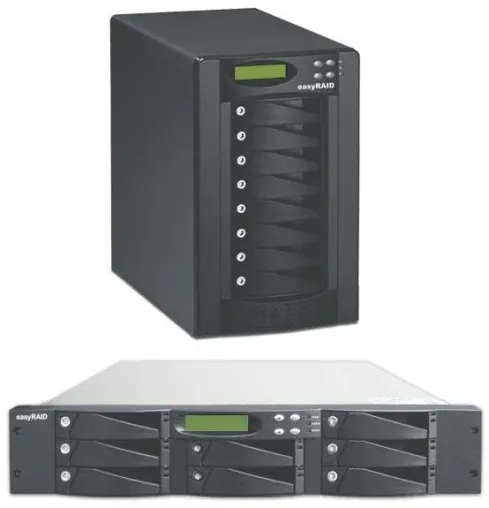 Bild: Erste 8-fach easyRAID Systeme mit RAID \"Triple Parity\".