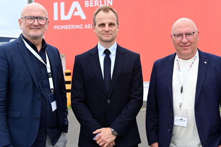 Bild: MD Aircraft vertieft die Zusammenarbeit mit Rolls-Royce bei der Entwicklung des Elektroflugzeugs MDA 1