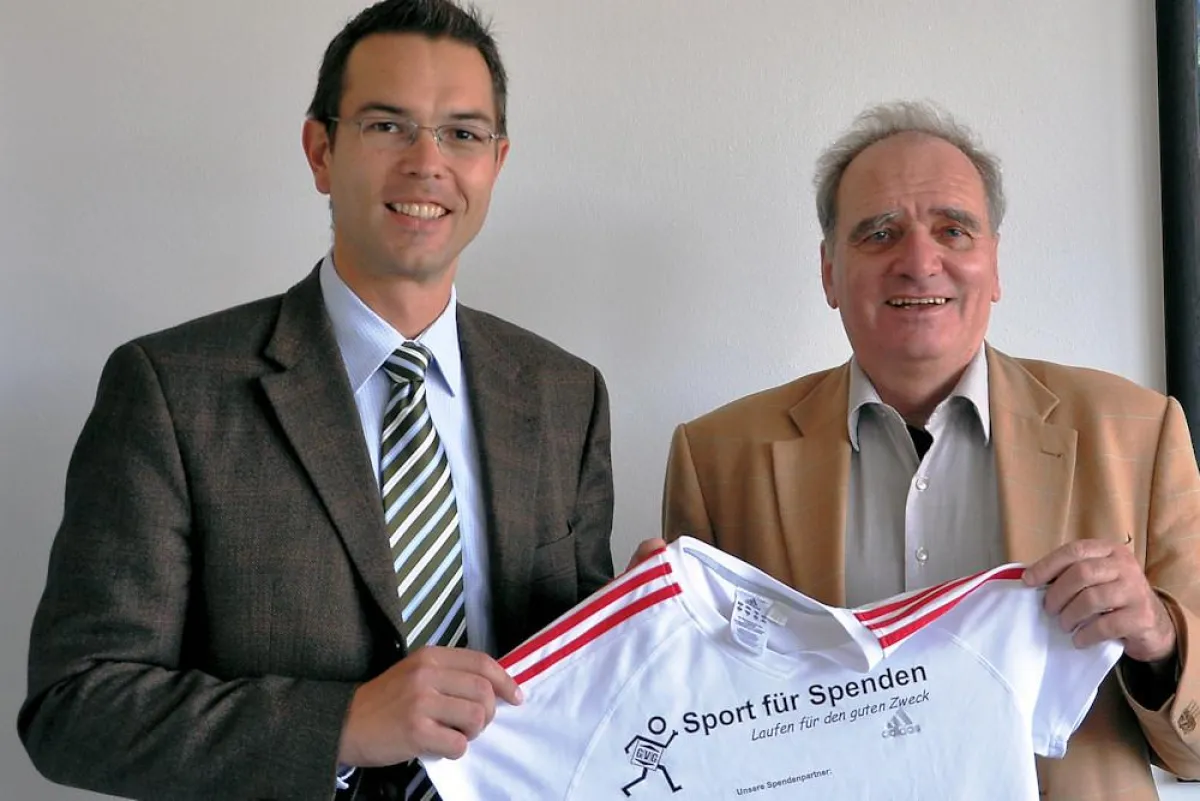 Thomas Schmid mit Schirmherr Joachim Lorenz (v.l.n.r.)