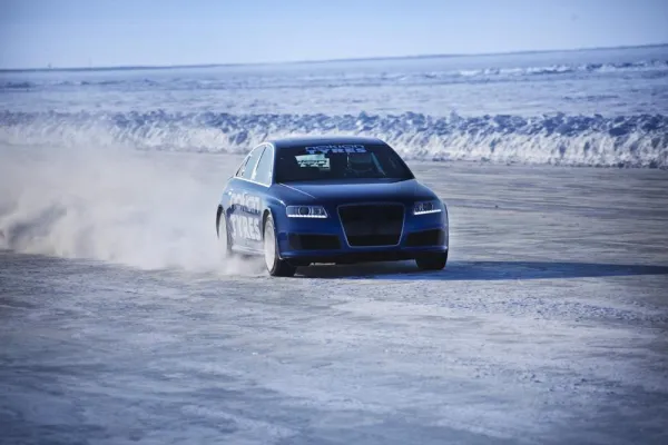 Bild: Nokian-Winterreifen fuhren neuen Weltrekord: 331,61 km/h