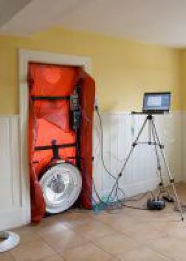 Energieeinsparung von Heizungskosten mit dem Blower Door Test Bild: Energieeinsparung von Heizungskosten mit dem Blower Door Test