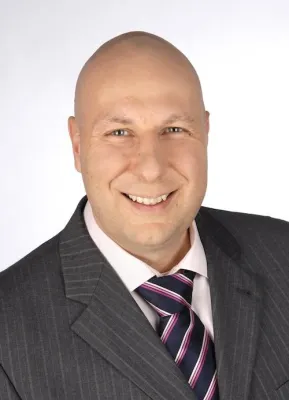 Bild: Jens Puhle leitet den Vertrieb von Micro Focus in der Schweiz