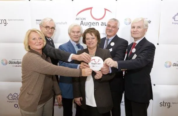 Bild: AWO Stiftung "Aktiv für Hamburg" startet „Aktion Augen auf!" für ein Altern in Würde