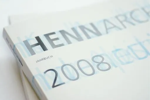 Zeichen & Wunder gestaltet Jahrbuch für Henn Architekten Bild: Zeichen & Wunder gestaltet Jahrbuch für Henn Architekten