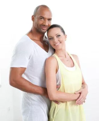 Bild: Detlef D! Soost & Kate Hall bringen die QVC Call Center mit ihrem Fitnessprogramm BODYANDMIND! auf Touren